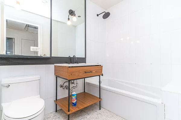 Rented by MySpaceNYC | media 29