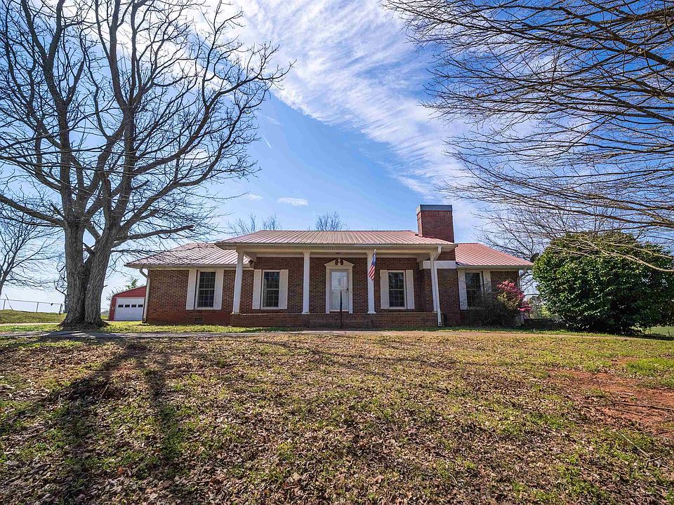 1st image of 2534 Fosters Rd