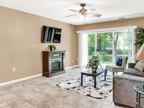 Living room with ceramic tile.