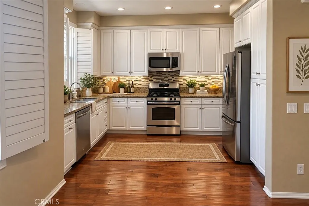 3 bed, 3.5 bath, 1804 sqft, $4,000 — Photo 2
