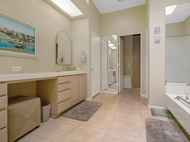496 Desert Holly Dr — Photo 17