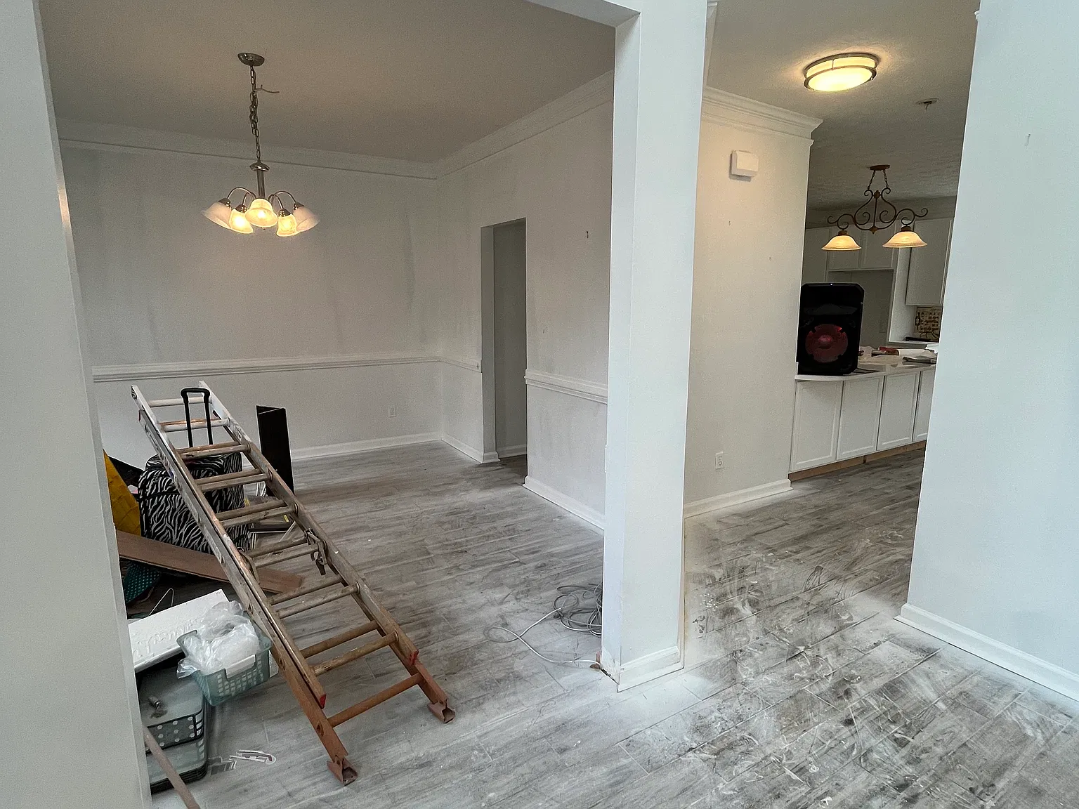 4 bed, 3.5 bath, 2878 sqft, $3,300 — Photo 2