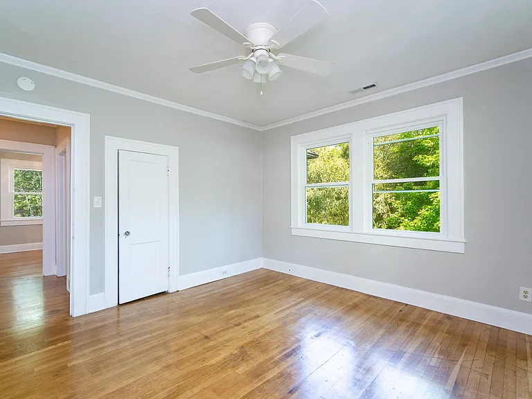 24 Robindale Ave #1 — Photo 9