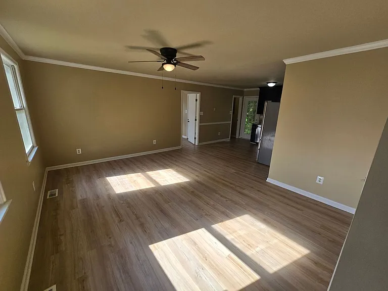 500 Floral Ave — Photo 7