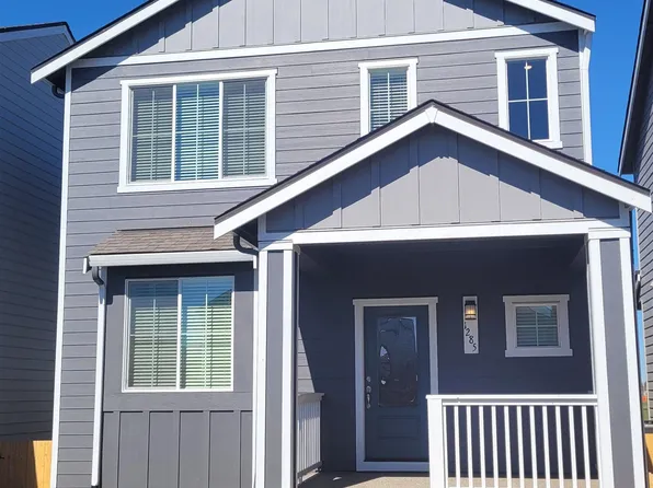 1285 Parkside Ave, Woodburn, OR 97071