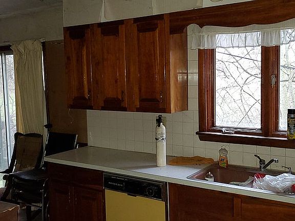 4th image of 11580 Washington St