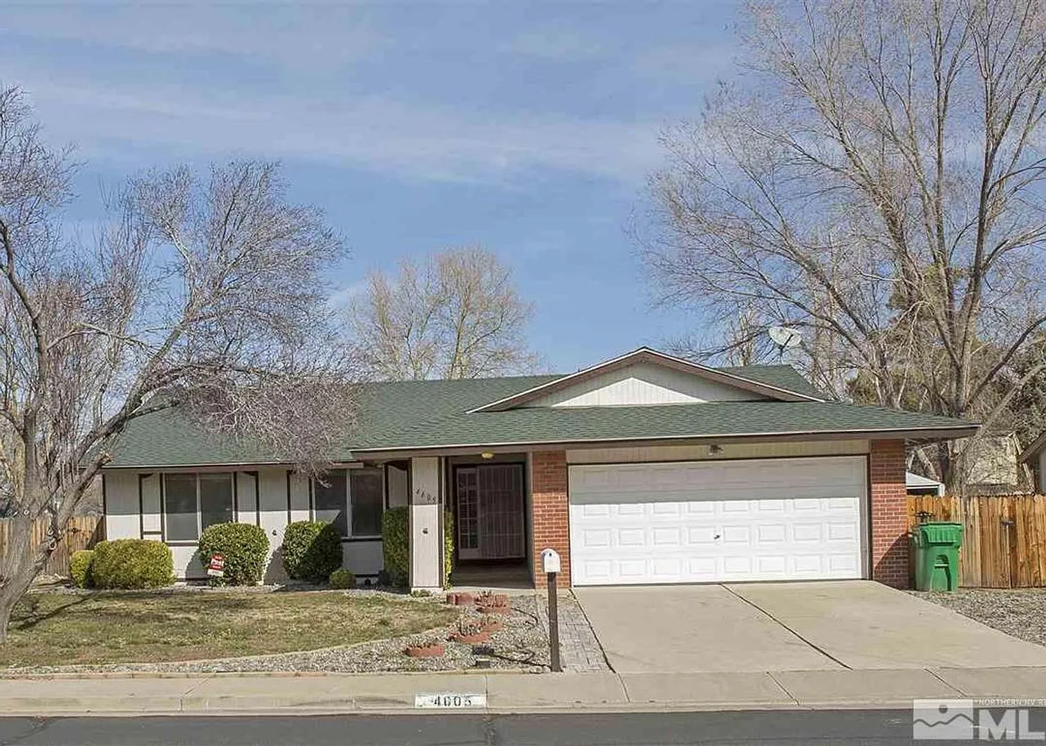 Spacious 3-Bedroom Home in Reno with a Large Backyard — Photo 1