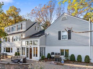 765 Long Hill Rd, Gillette, NJ 07933