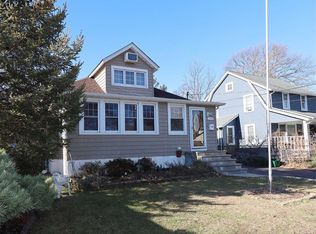 2060 Willoughby Ave, Wantagh, NY 11793