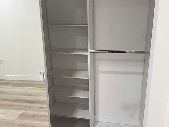 4th image of 112 S Bel Aire Dr #101