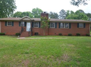 1526 Plumcrest Dr, Charlotte, NC 28216