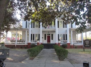 704 3rd St SW, Moultrie, GA 31768