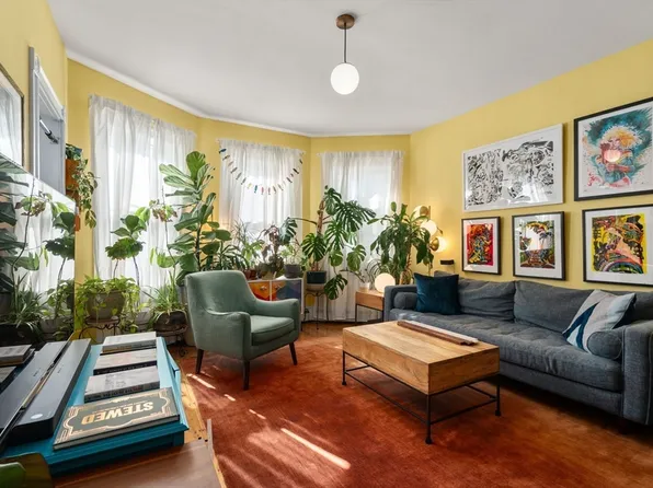 3 Kenney St APT 2, Jamaica Plain, MA 02130