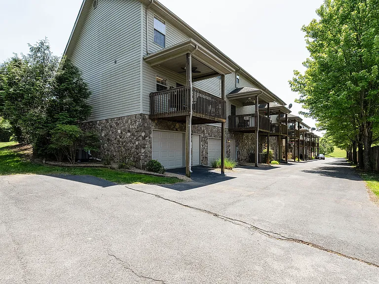 75 Stonebriar Ct — Photo 68