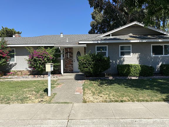 2nd image of 1336 Sharonwood Dr