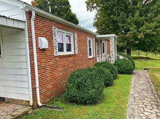 876 White Top Rd, Bluff City, TN 37618