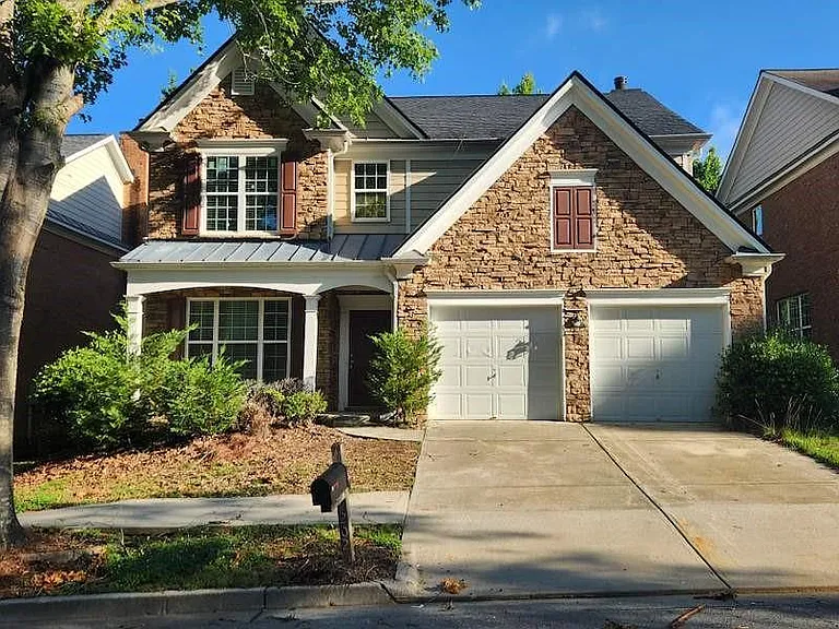 2025 Kyrle Ln — Photo 1