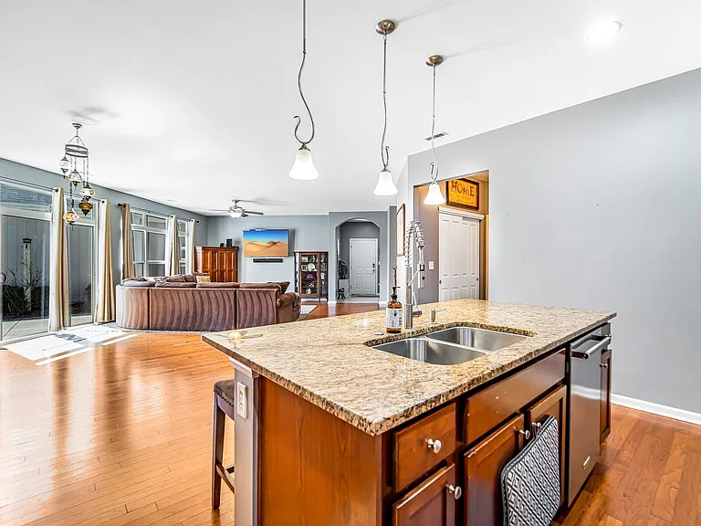 16519 S Fox Run Cir — Photo 13