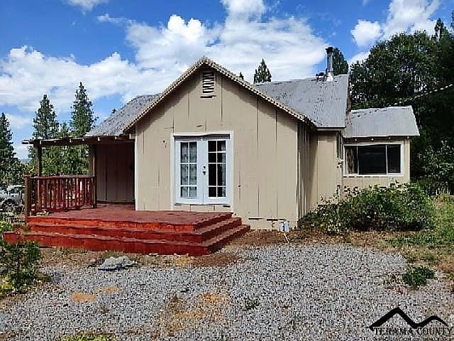 1st image of 33492 Plum Creek Rd