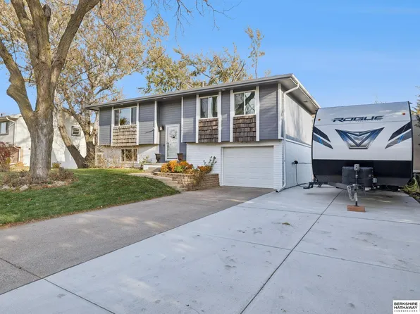 3903 N 212th St, Elkhorn, NE 68022