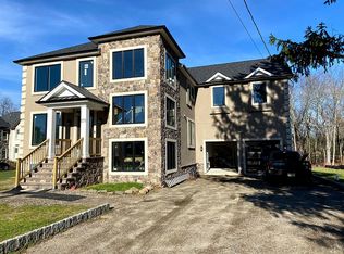 571 Craig Rd, Manalapan, NJ 07726