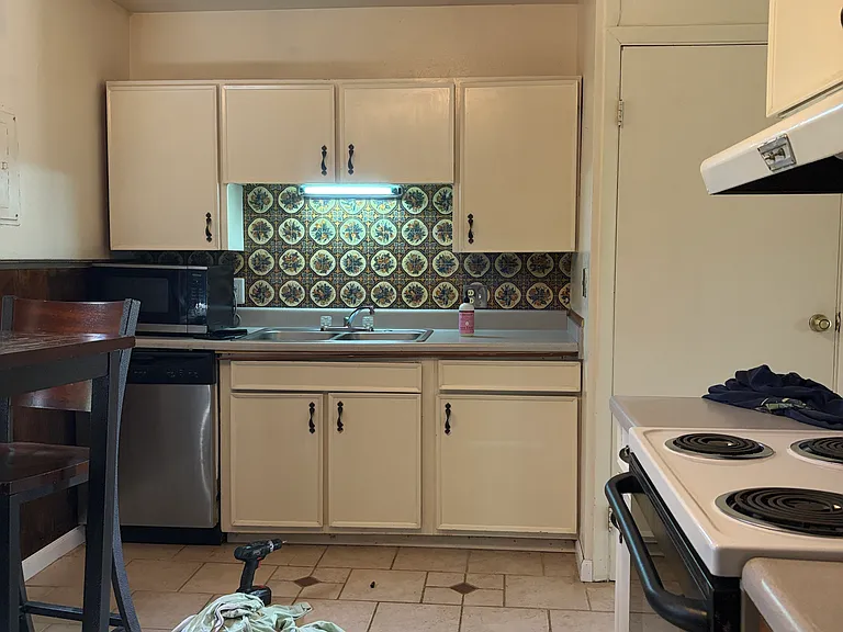 4672 Ingram Ct — Photo 11