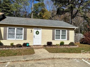557 Cedarvilla Dr, Rock Hill, SC 29730
