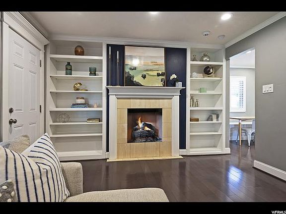 5th image of 2581 E Lynwood Dr