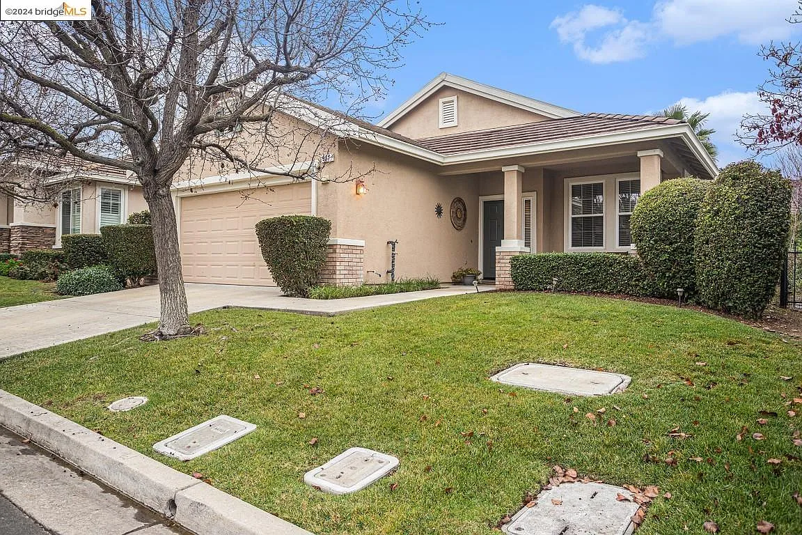 567 Quindell Way photo 1