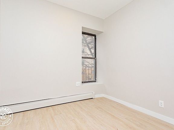 3rd image of 879 De Kalb Ave #25