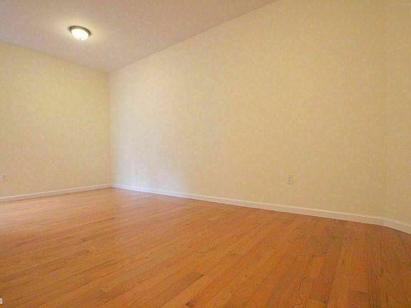 3rd image of 47 Delancey St APT 401