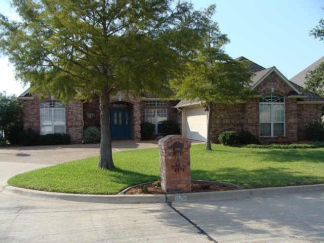 1st image of 1104 Mallard Way