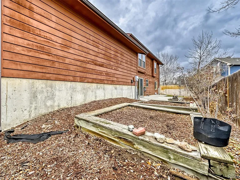 3354 S Kendall St — Photo 27