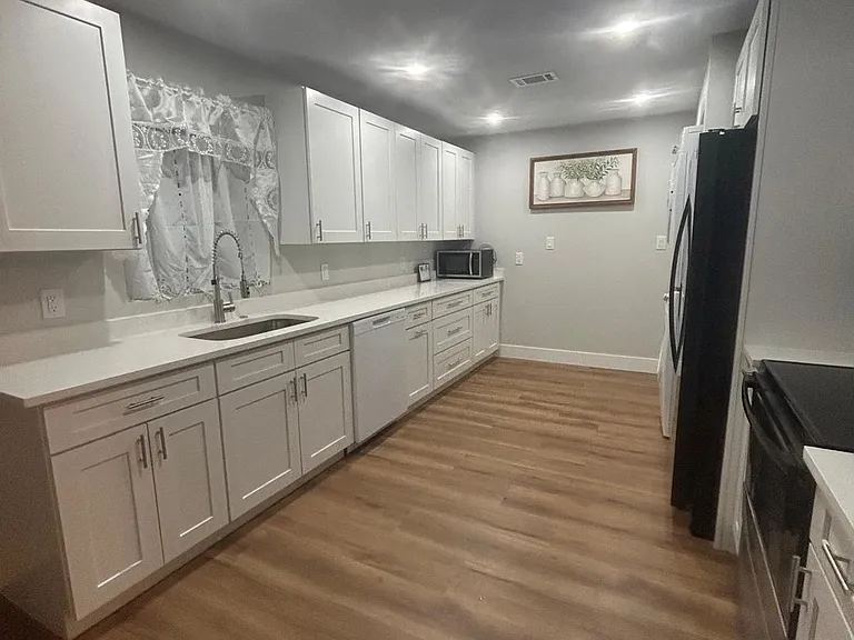 2130 Redleaf Dr — Photo 20
