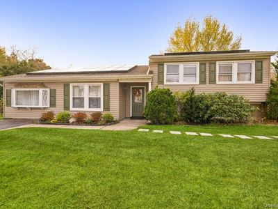 26 Grand Canyon Lane, Coram, NY, 11727