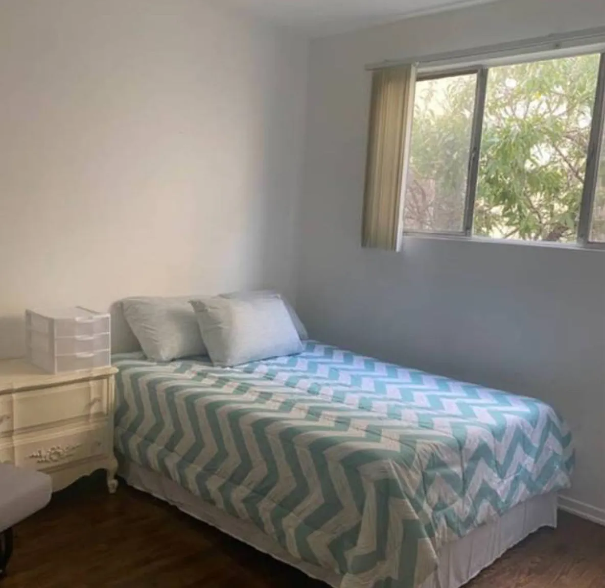 2 bed, 850 sqft, $1,275 — Photo 1