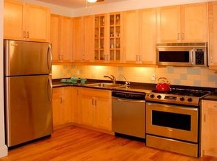 675 Sackett St, Brooklyn, NY 11217