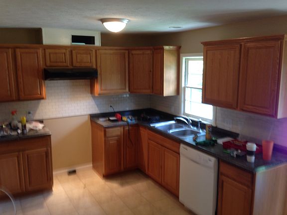 2nd image of 305 W 25th Ave