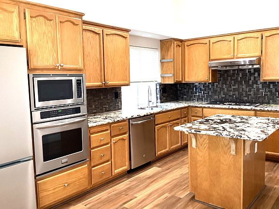 4th image of 3367 Chapelle Dr