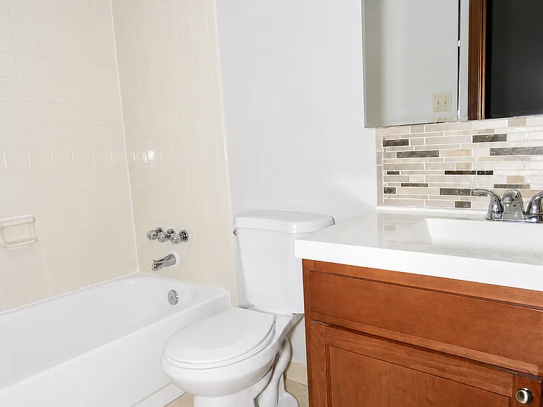 1-Bed/1-Bath (Unit H1)