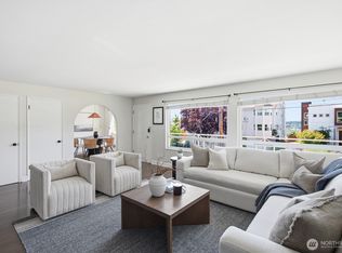4324 Phinney Ave N APT 3, Seattle, WA 98103