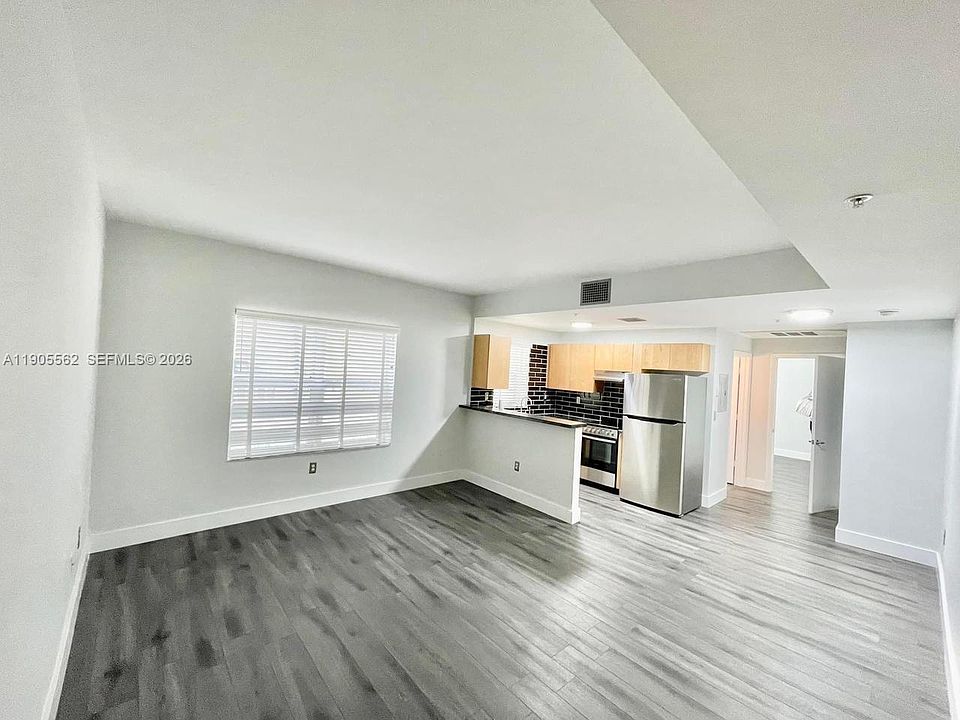 1st image of 1542 Drexel Ave APT 107
