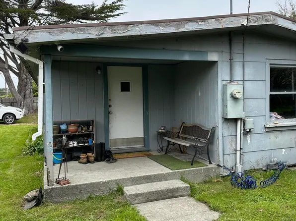2070 Darin Dr, Arcata, CA 95521