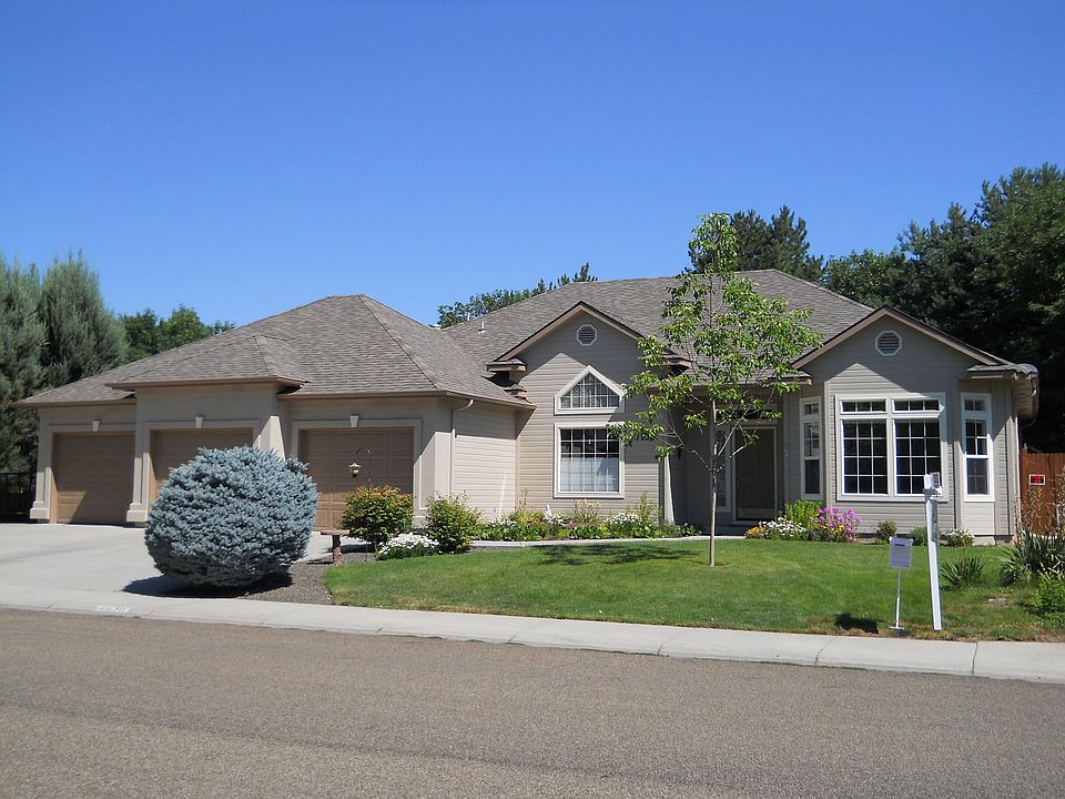1936 Poppy Hills St