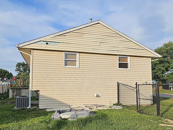 2nd image of 203 S 21st St