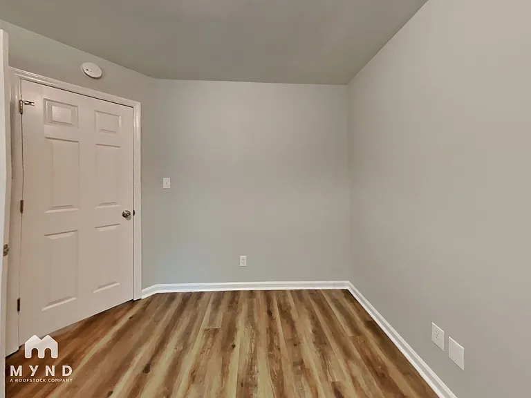 523 Rockvale Ct — Photo 13