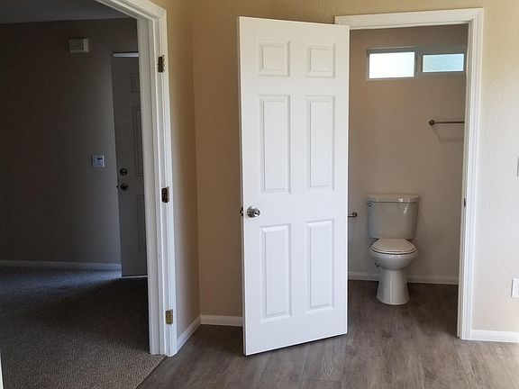 5th image of 10205B Stonehurst Dr