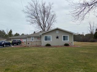 2462 E Stewart Rd, Midland, MI 48640