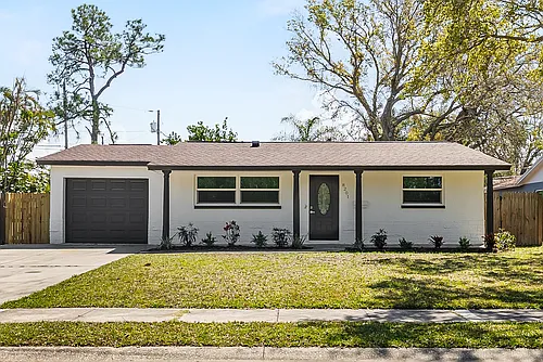 8201 Riverside Dr NE Photo 1 8201 Riverside Dr NE Photo 1