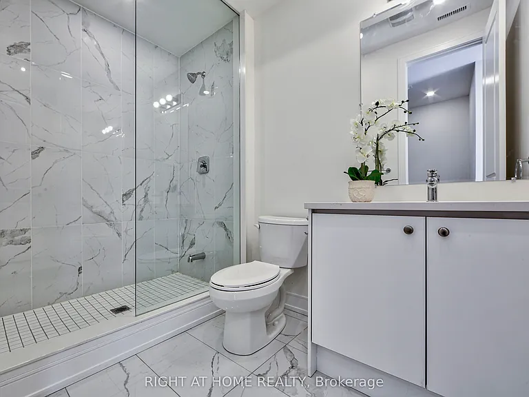 198 McRoberts Ave — Photo 11